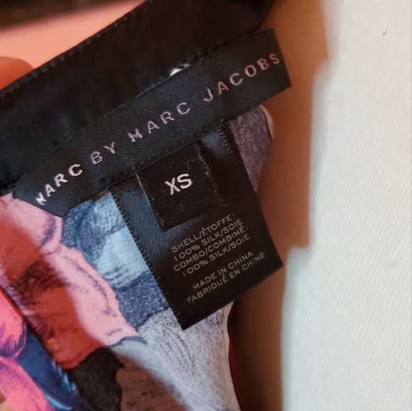 MARC BY MARC JACOBS Silk Dark Tropical Floral Print Button Down Blouse XS - Picture 6 of 6